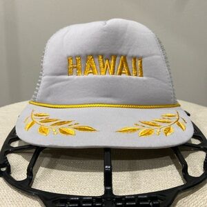 🔥VINTAGE🔥Hawaii Embroidered Rope SnapBack Trucker Hat.